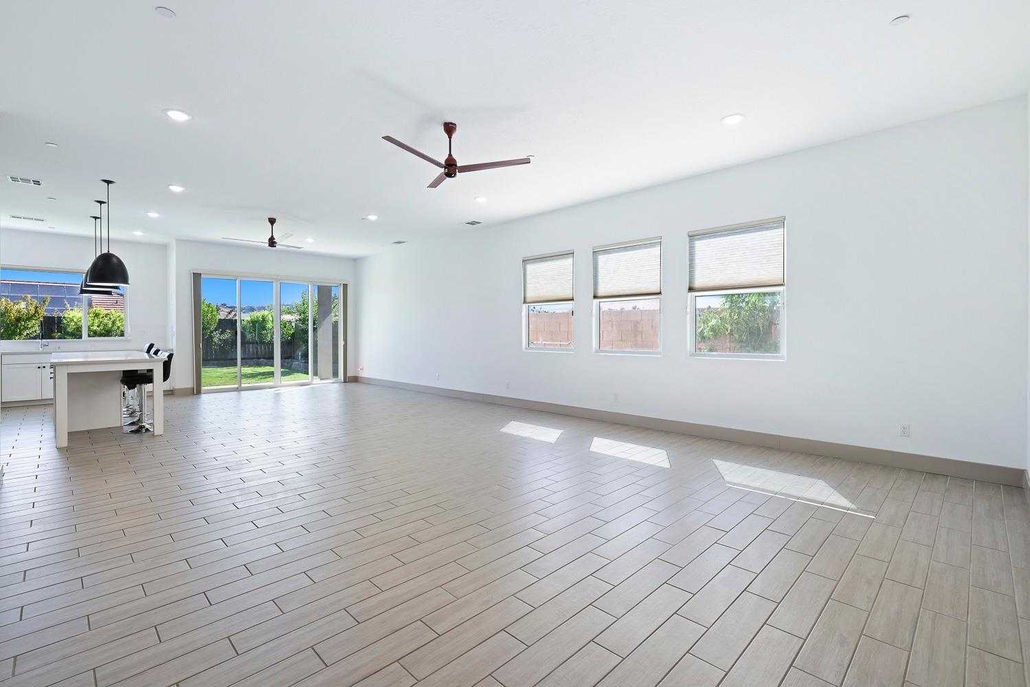 20104 Marrone Way, Friant, CA 93626