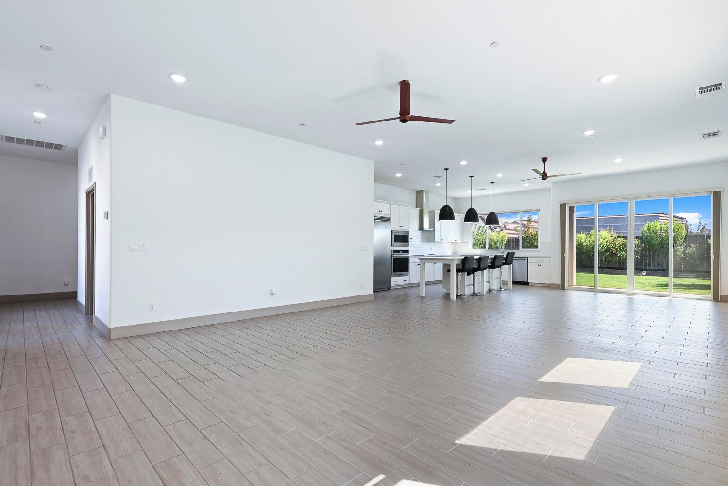 20104 Marrone Way, Friant, CA 93626