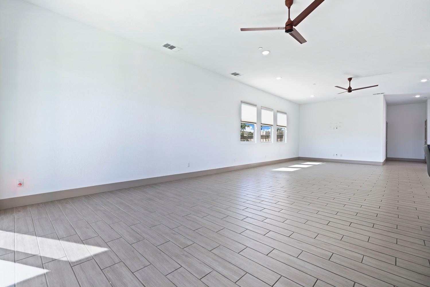 20104 Marrone Way, Friant, CA 93626