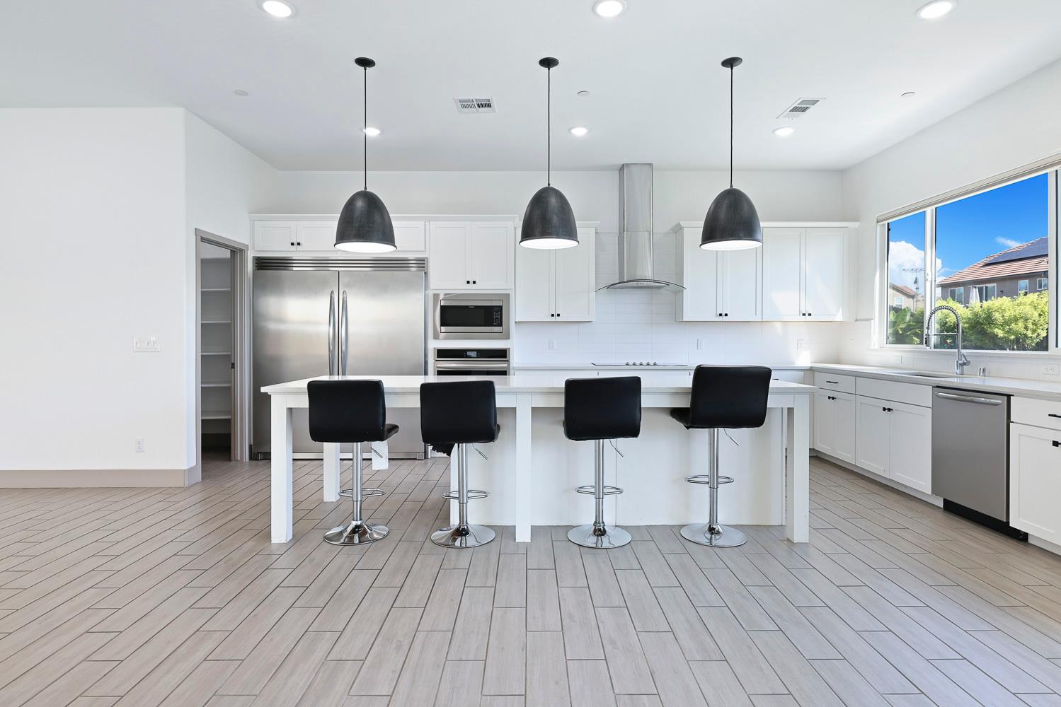 20104 Marrone Way, Friant, CA 93626