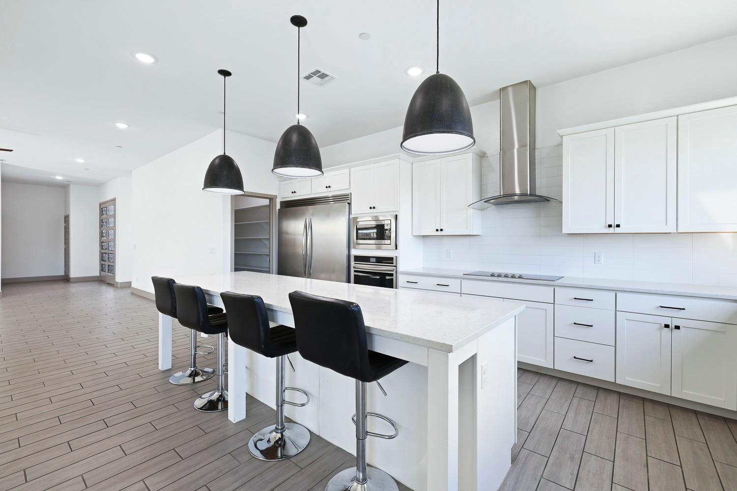 20104 Marrone Way, Friant, CA 93626