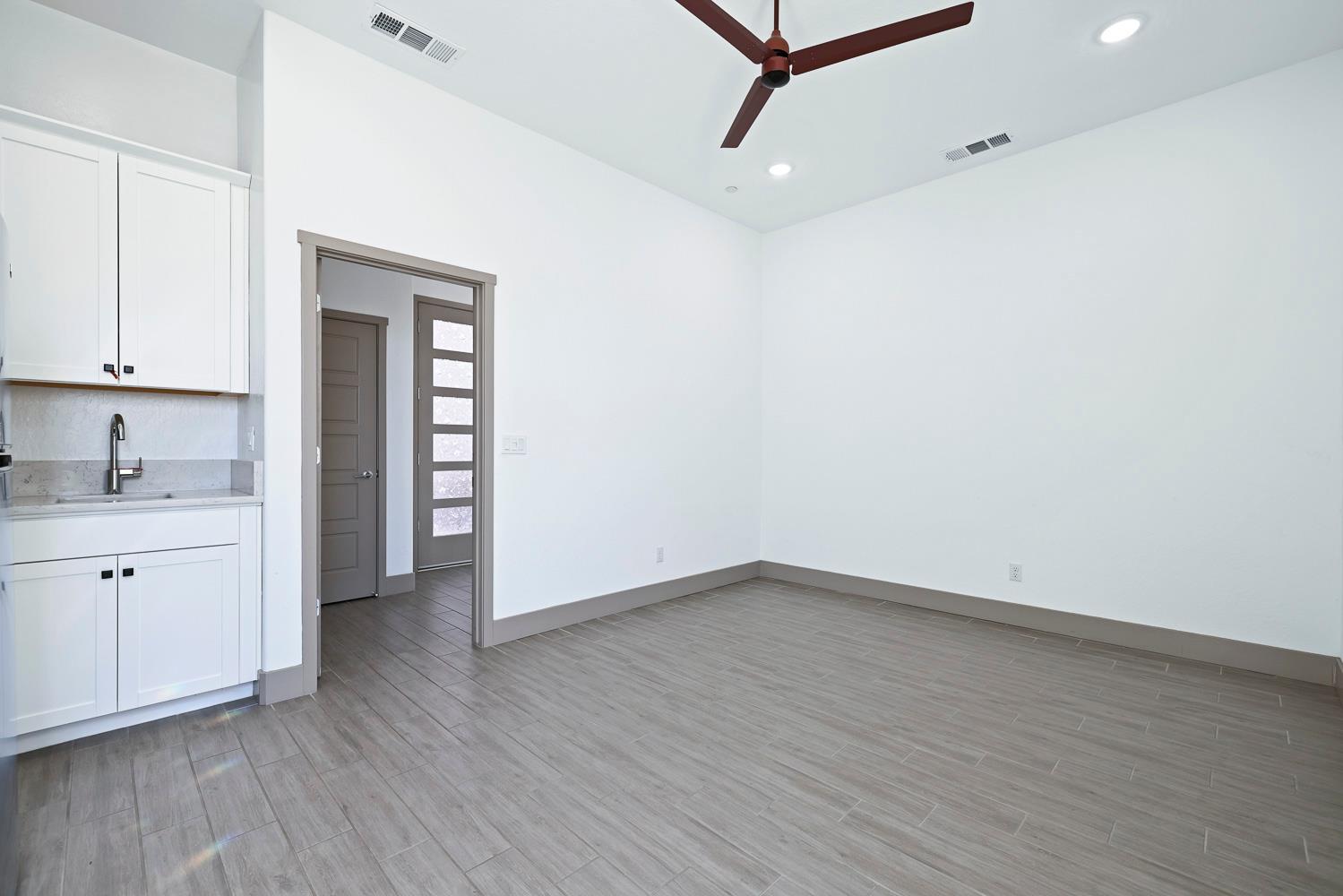 20104 Marrone Way, Friant, CA 93626