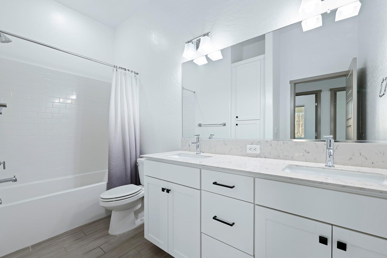 20104 Marrone Way, Friant, CA 93626