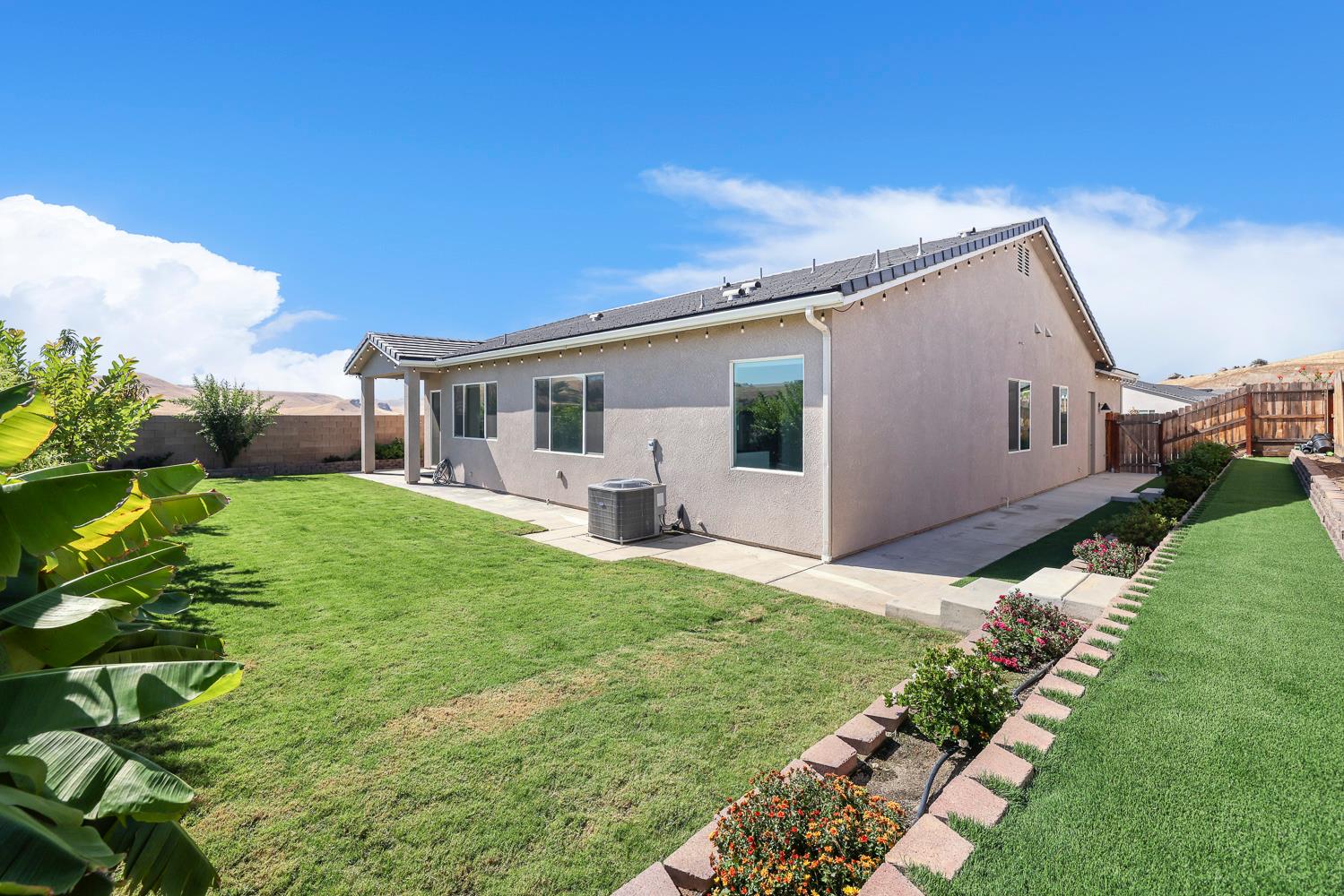 20104 Marrone Way, Friant, CA 93626