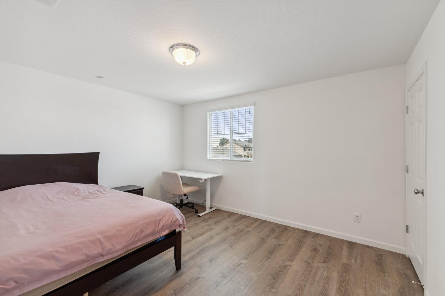 264 Rosebriar St, Madera, CA 93638