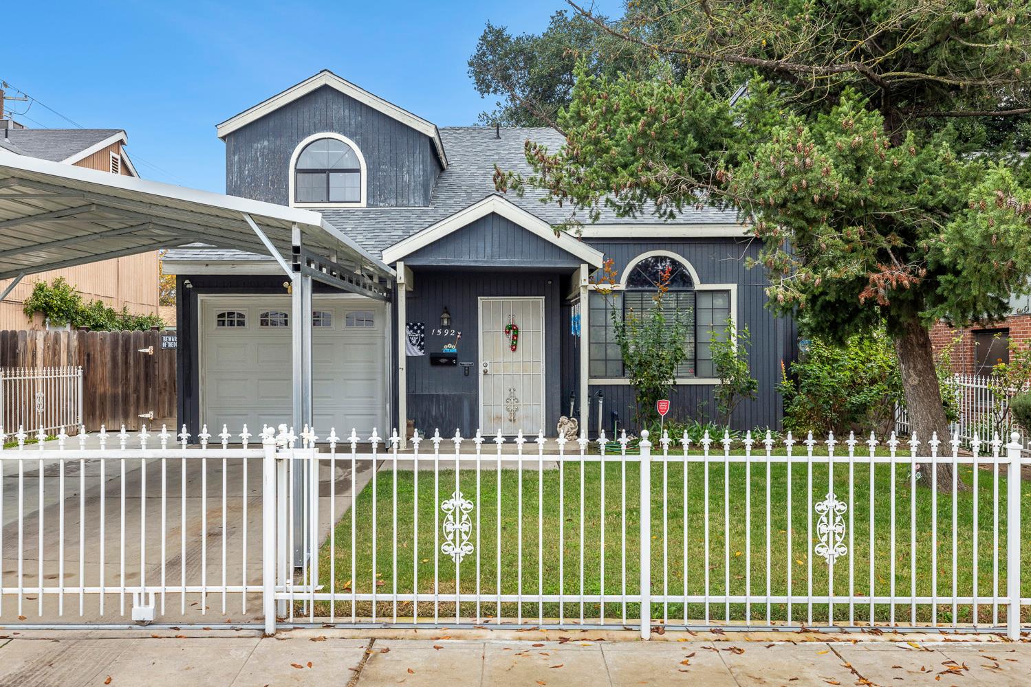 1592 N Ferger Ave, Fresno, CA 93728