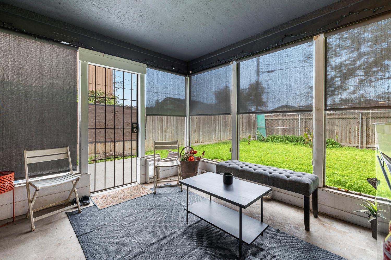 1592 N Ferger Ave, Fresno, CA 93728