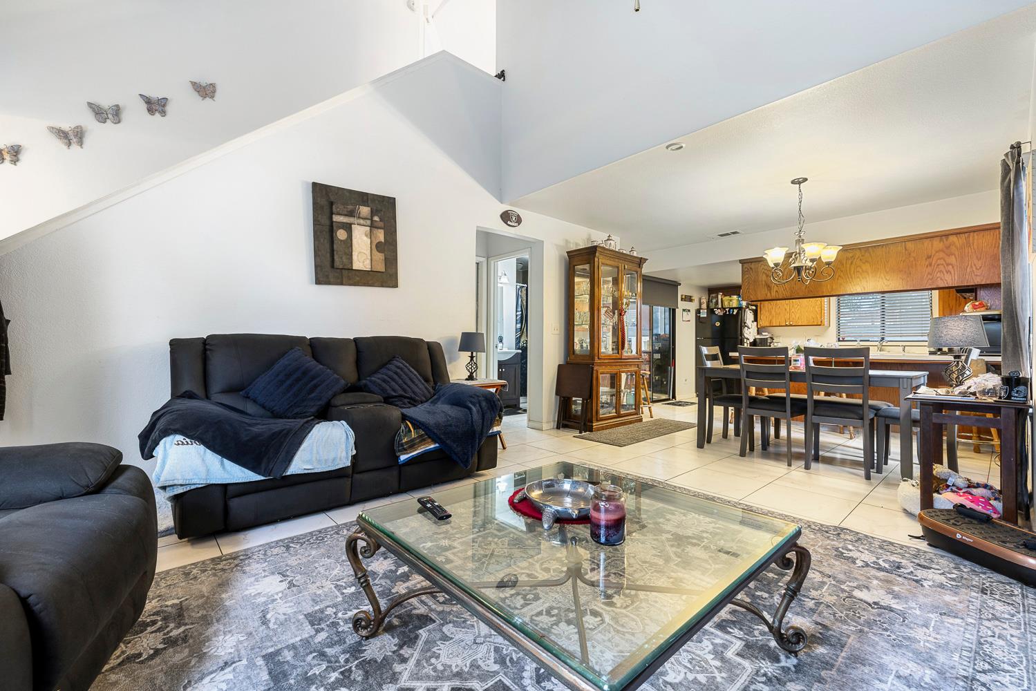 1592 N Ferger Ave, Fresno, CA 93728