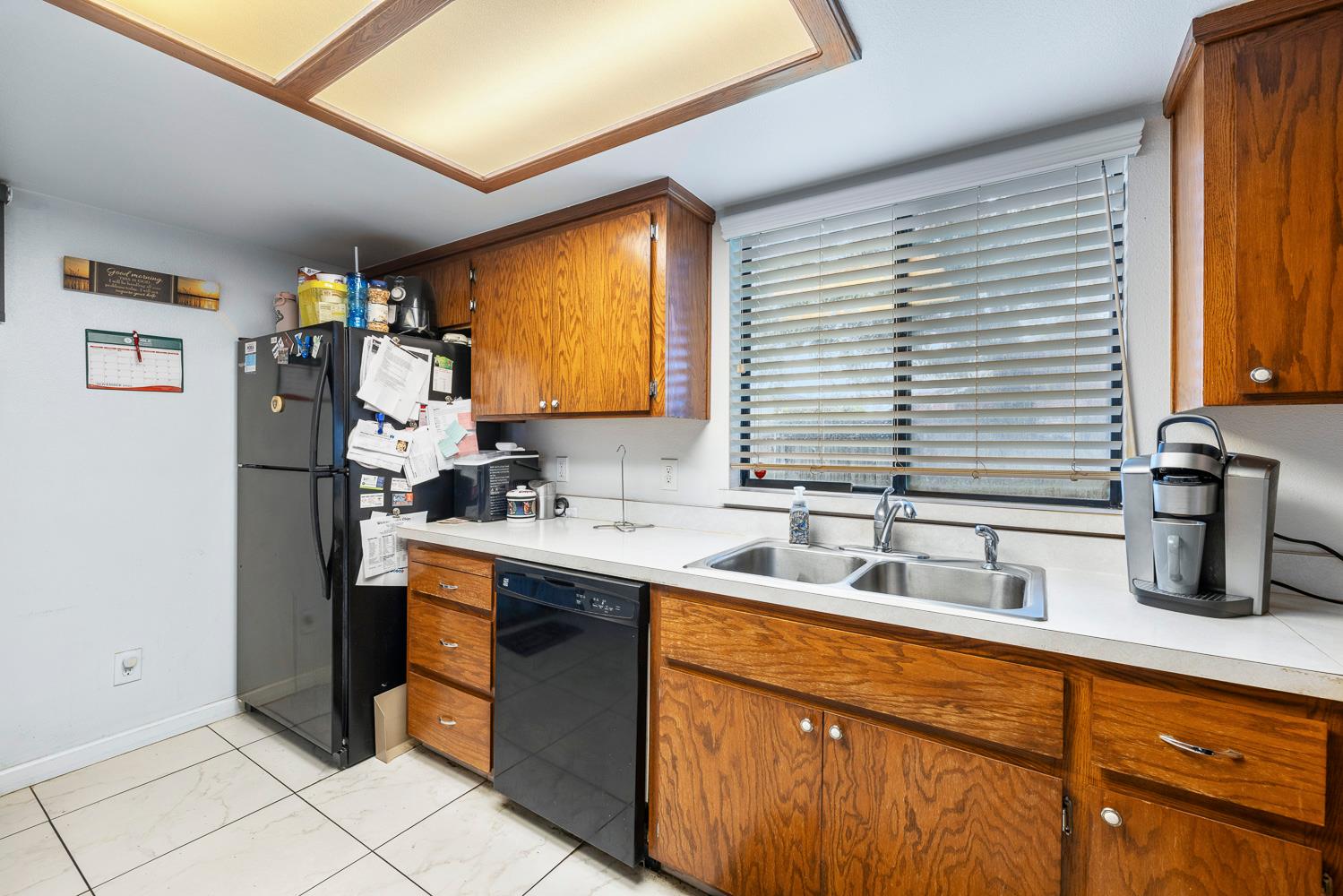 1592 N Ferger Ave, Fresno, CA 93728