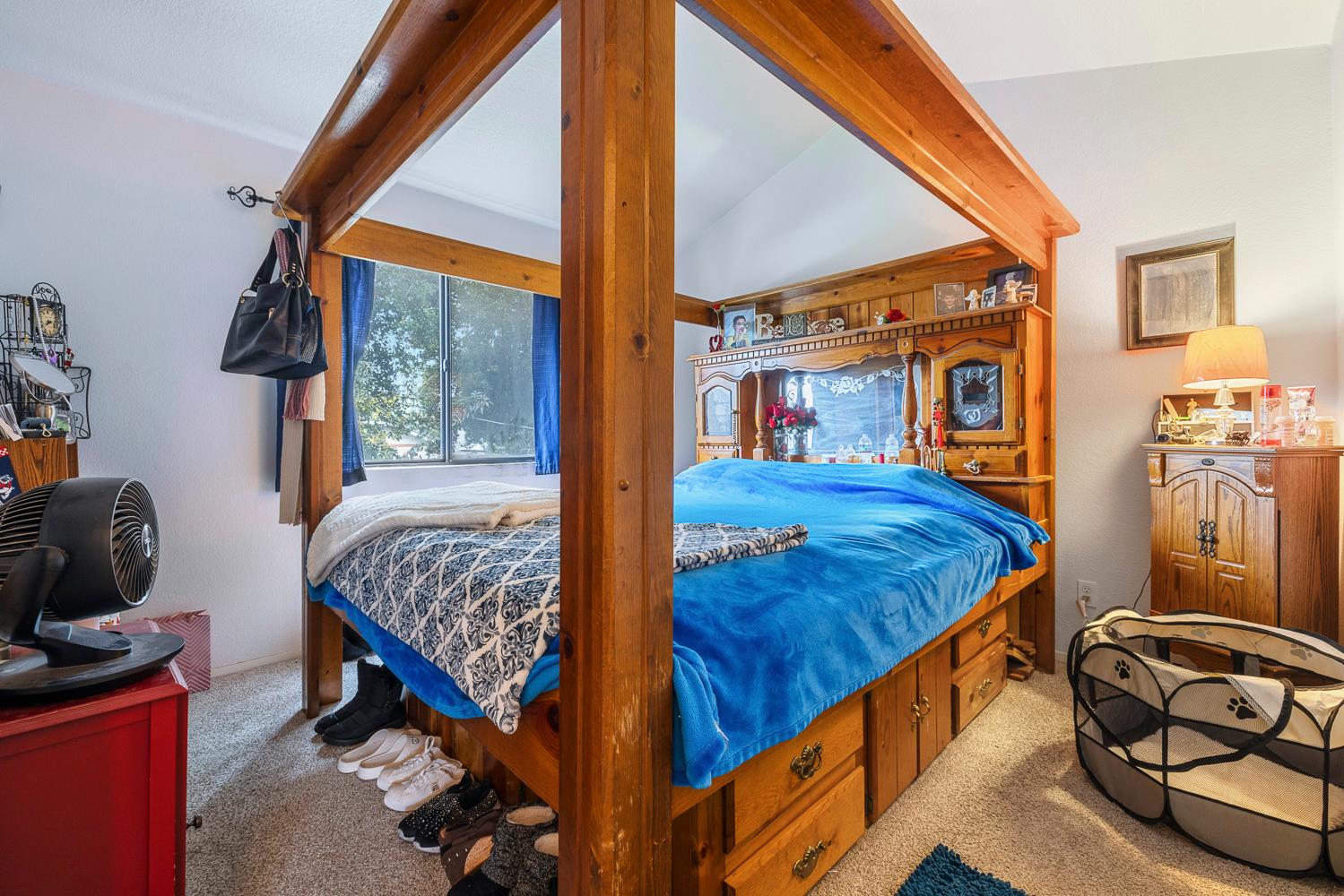 1592 N Ferger Ave, Fresno, CA 93728