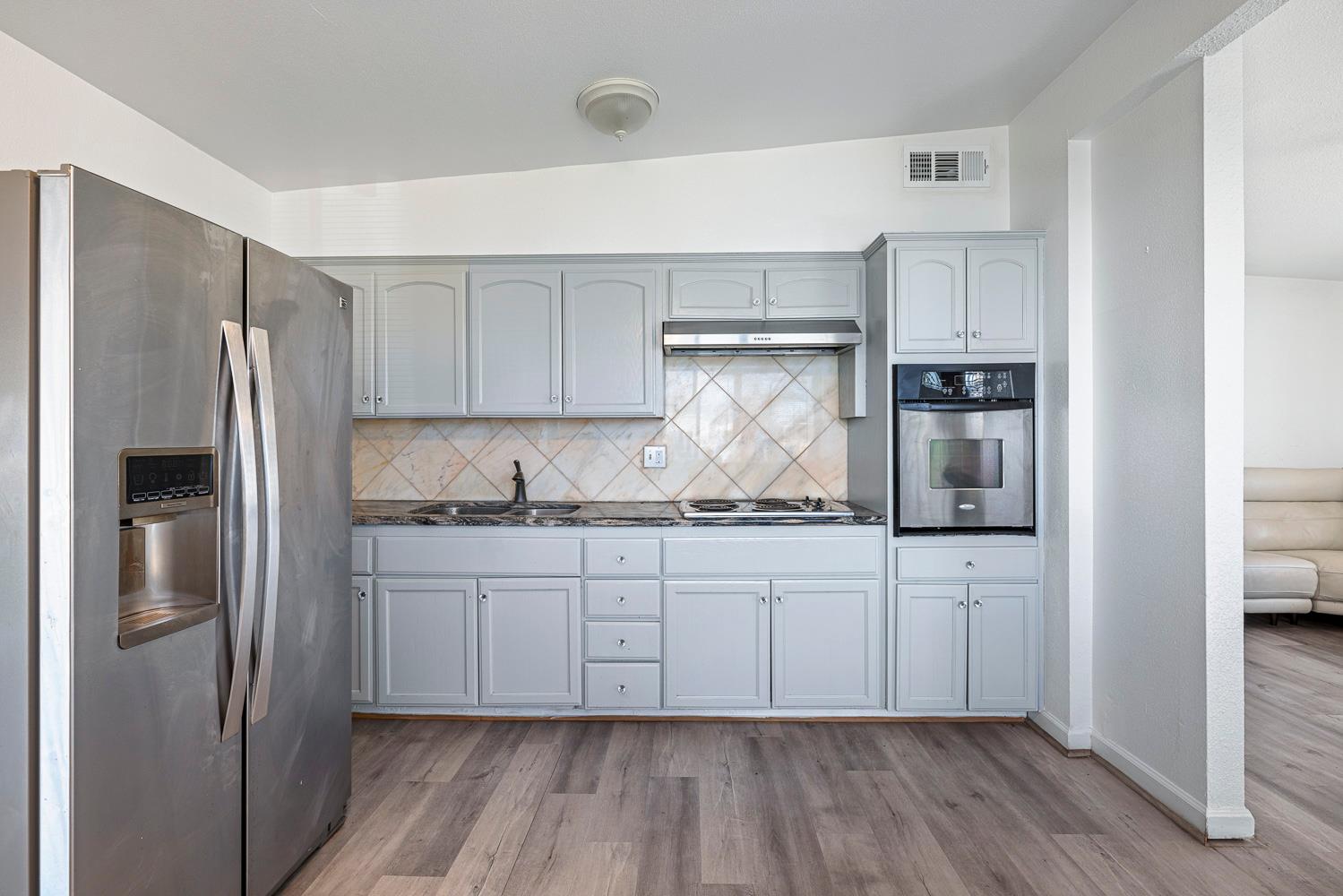 119 W Eden Ave, Fresno, CA 93706