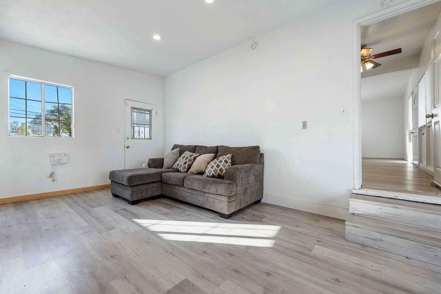 119 W Eden Ave, Fresno, CA 93706