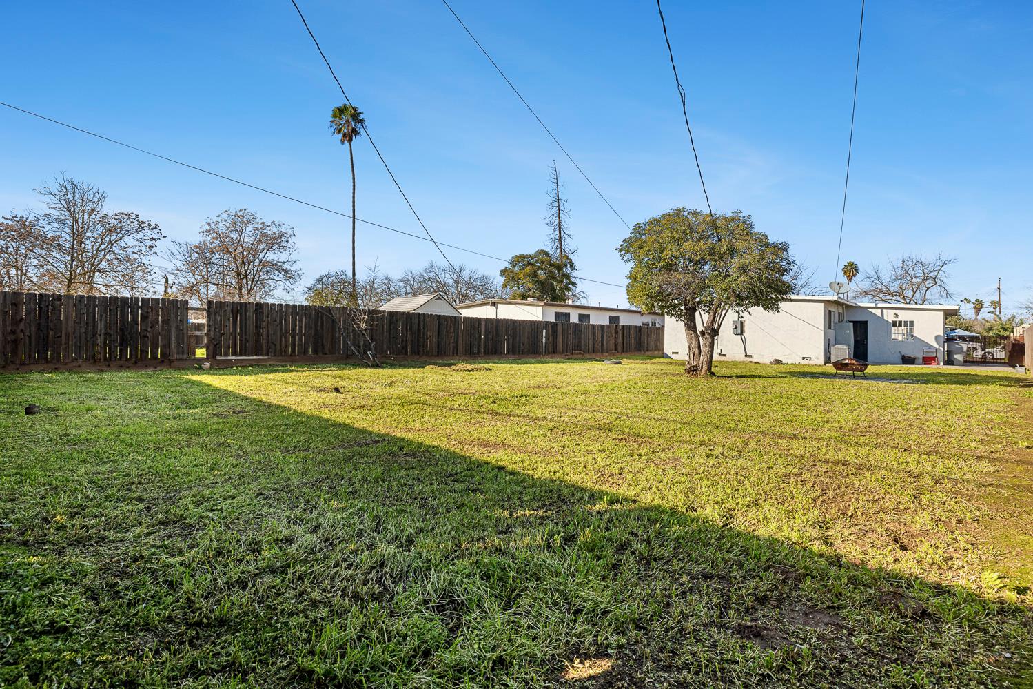 119 W Eden Ave, Fresno, CA 93706