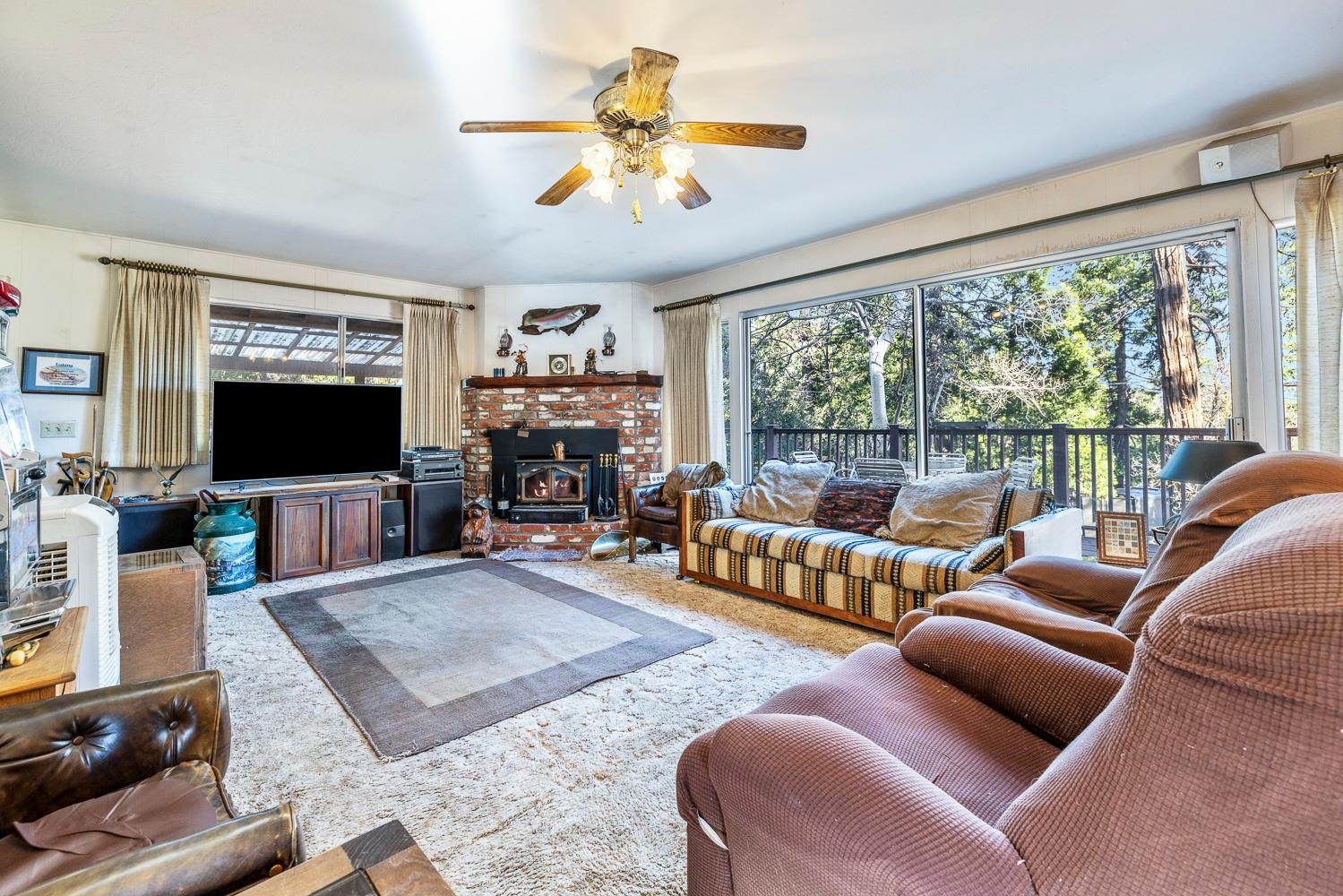 41722 Merriman Ln, Auberry, CA 93602