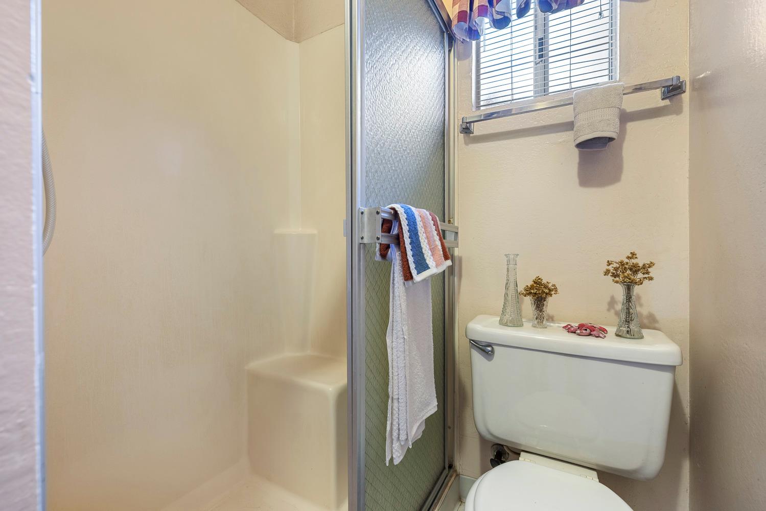 41722 Merriman Ln, Auberry, CA 93602