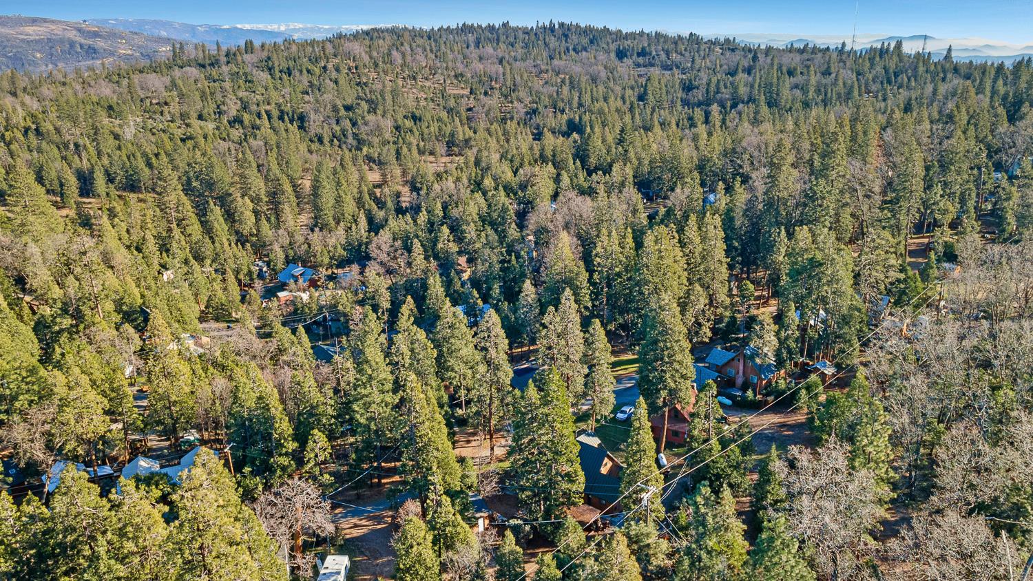 41722 Merriman Ln, Auberry, CA 93602
