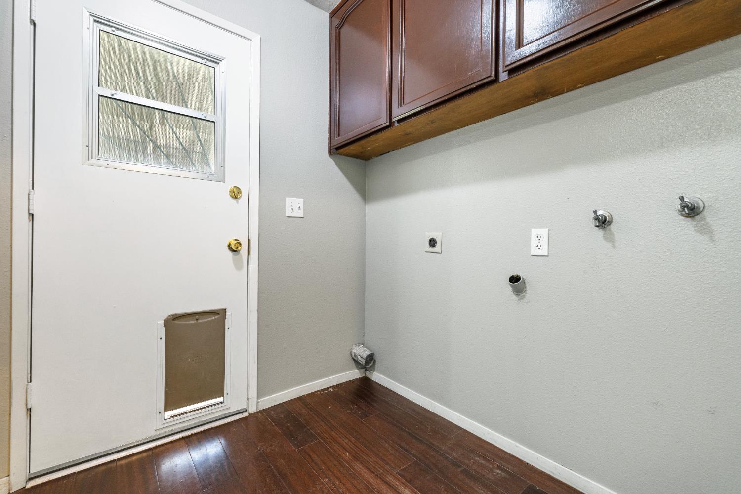 1607 Ashlan Ave, Clovis, CA 93611