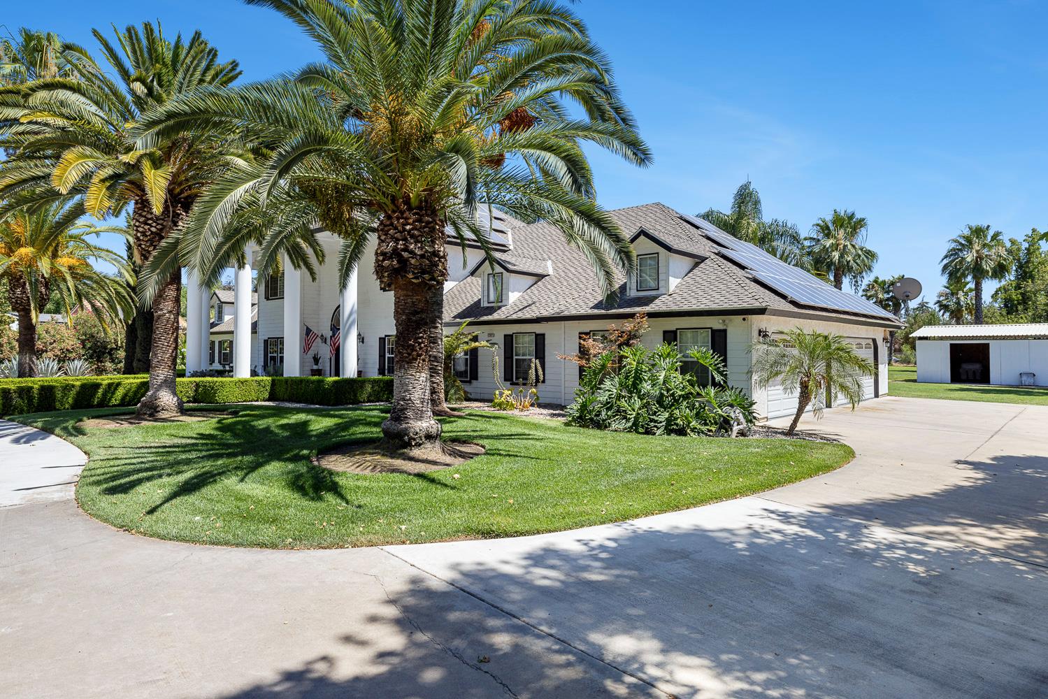 7207 E Bremer Ave, Fresno, CA 93737