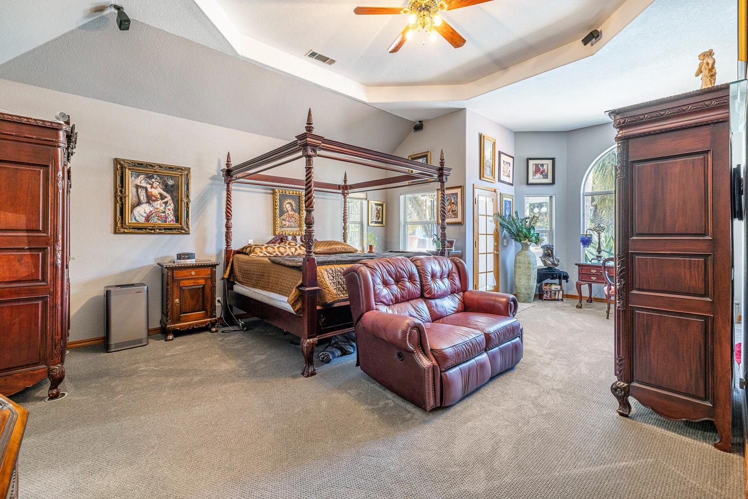 7207 E Bremer Ave, Fresno, CA 93737