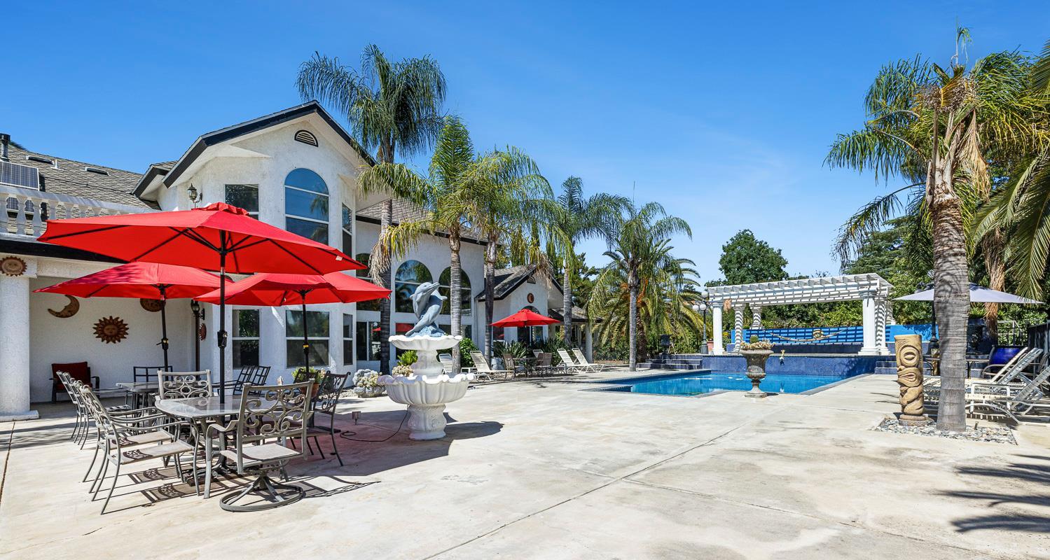 7207 E Bremer Ave, Fresno, CA 93737