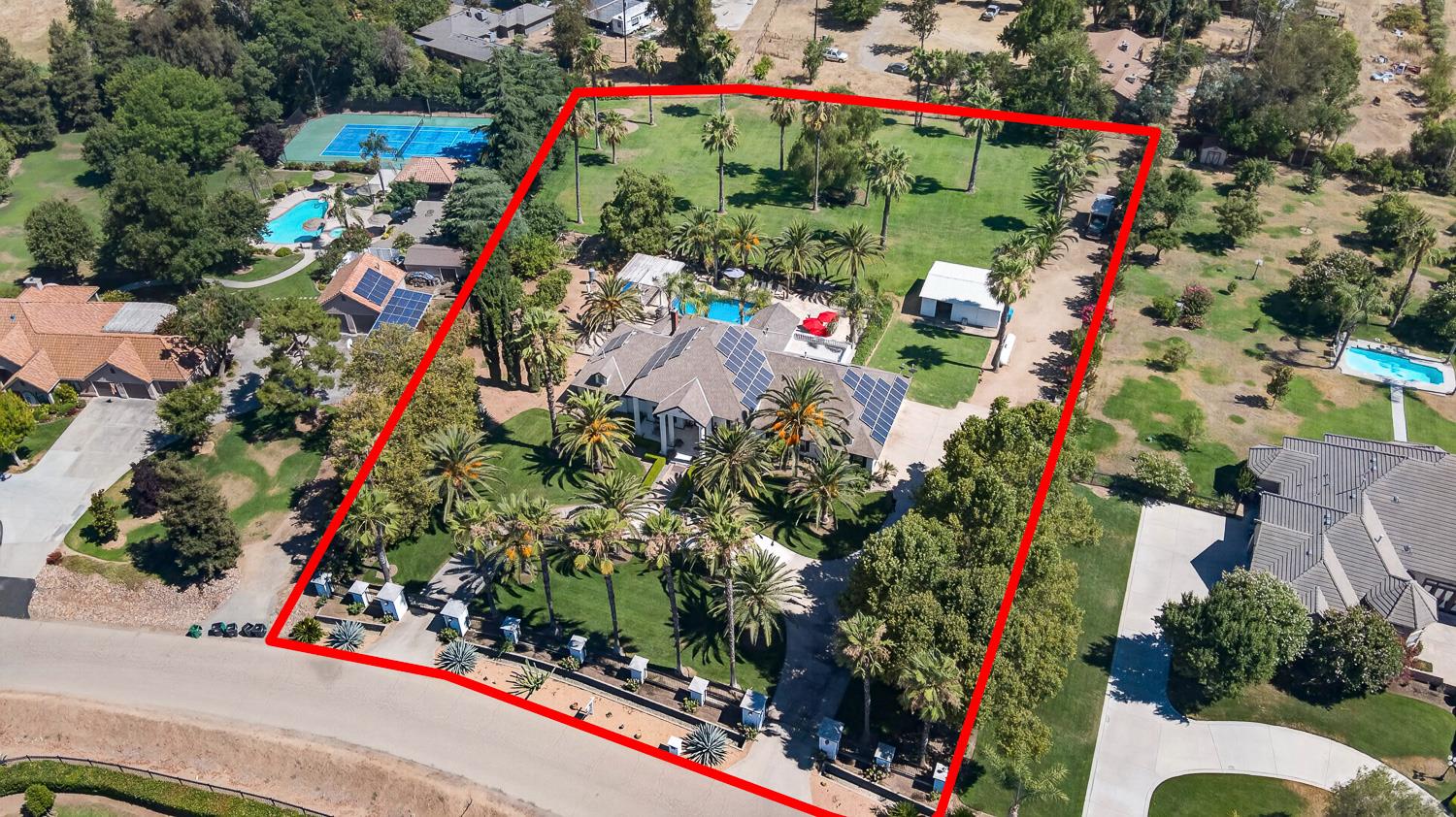 7207 E Bremer Ave, Fresno, CA 93737
